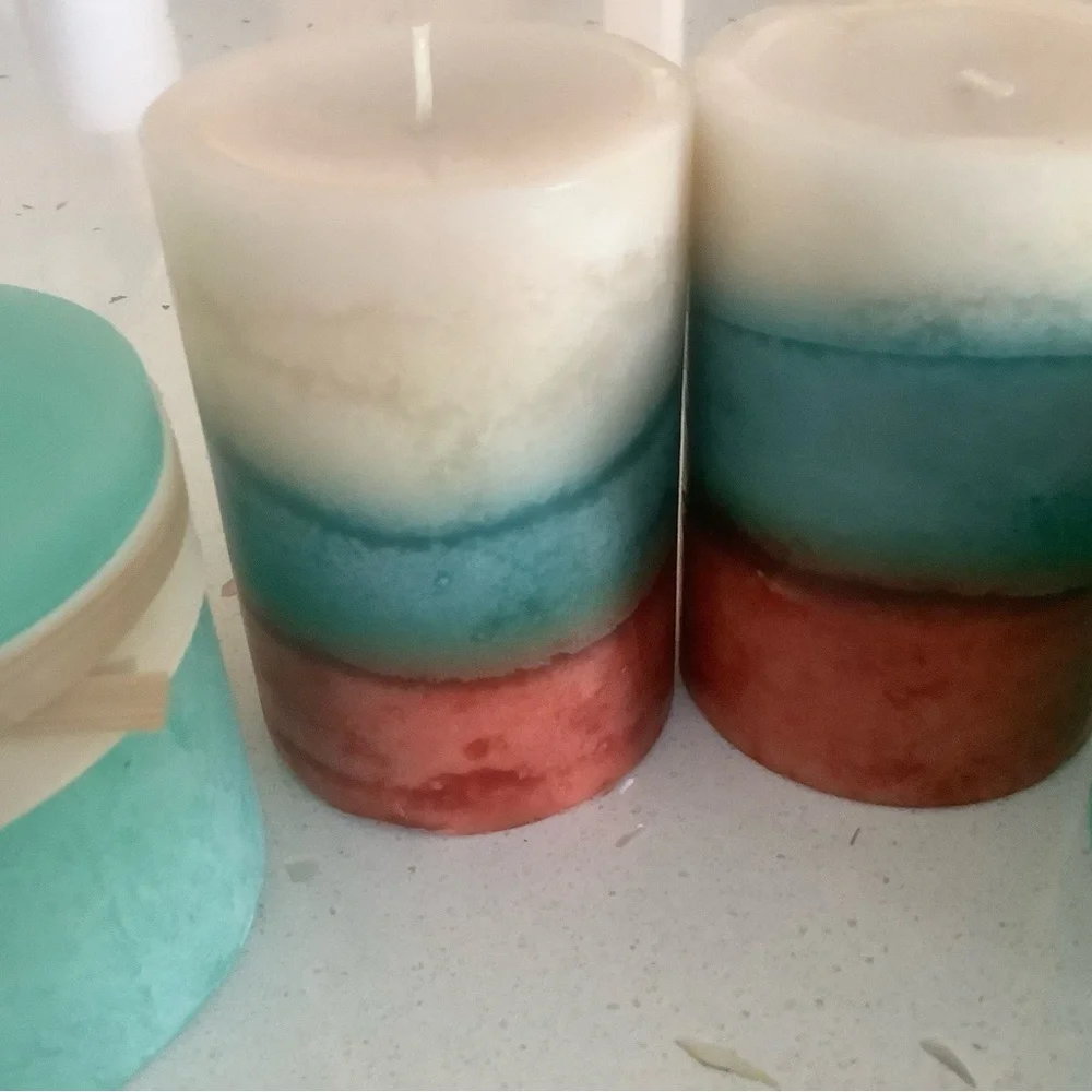 Multicolor Layered Candles Set - Picture 2 of 3